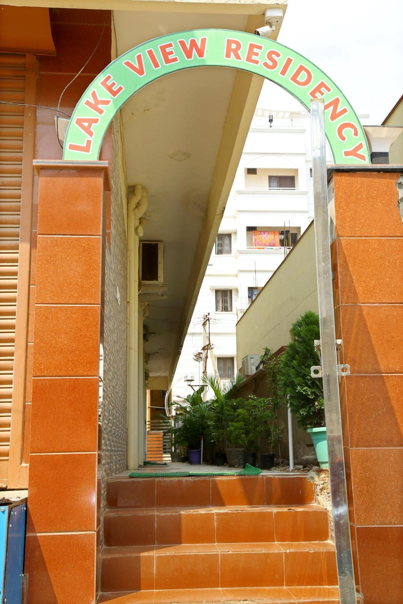 Lakeview Residency Tada Bagian luar foto